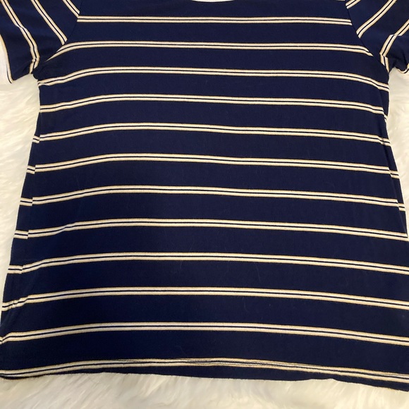 👚(bundle 4 items w/👚for $16) Striped top by So - Picture 2 of 7